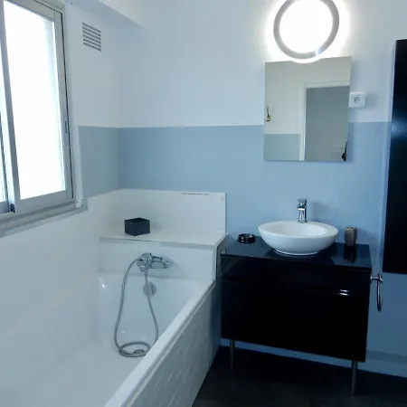 Apartamento T3 Au Centre D'arcachon Avec Vue Mer, Terrasse Et Parking Securise - Fr-1-374-74 *